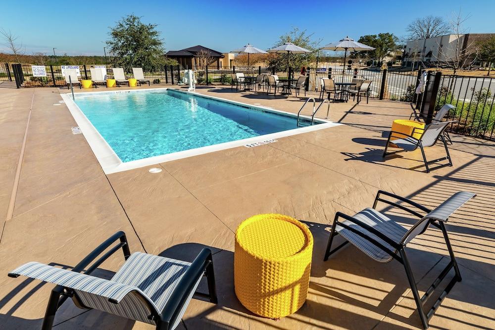 Hampton Inn & Suites Columbia Killian Road