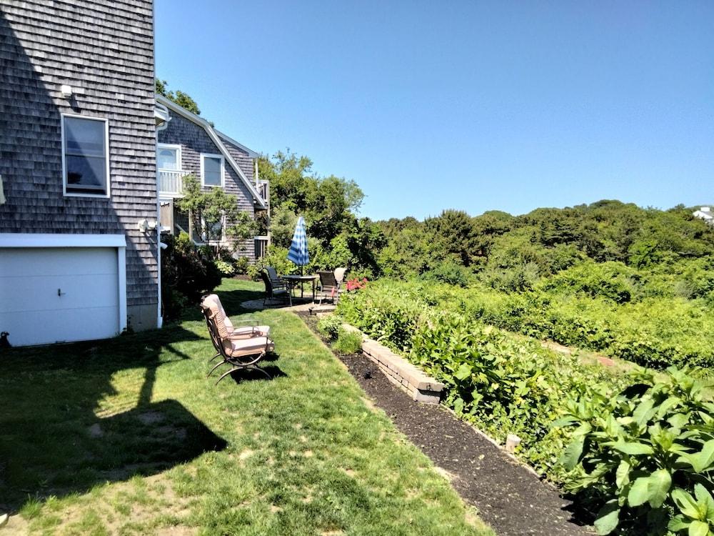 An English Garden Bed & Breakfast