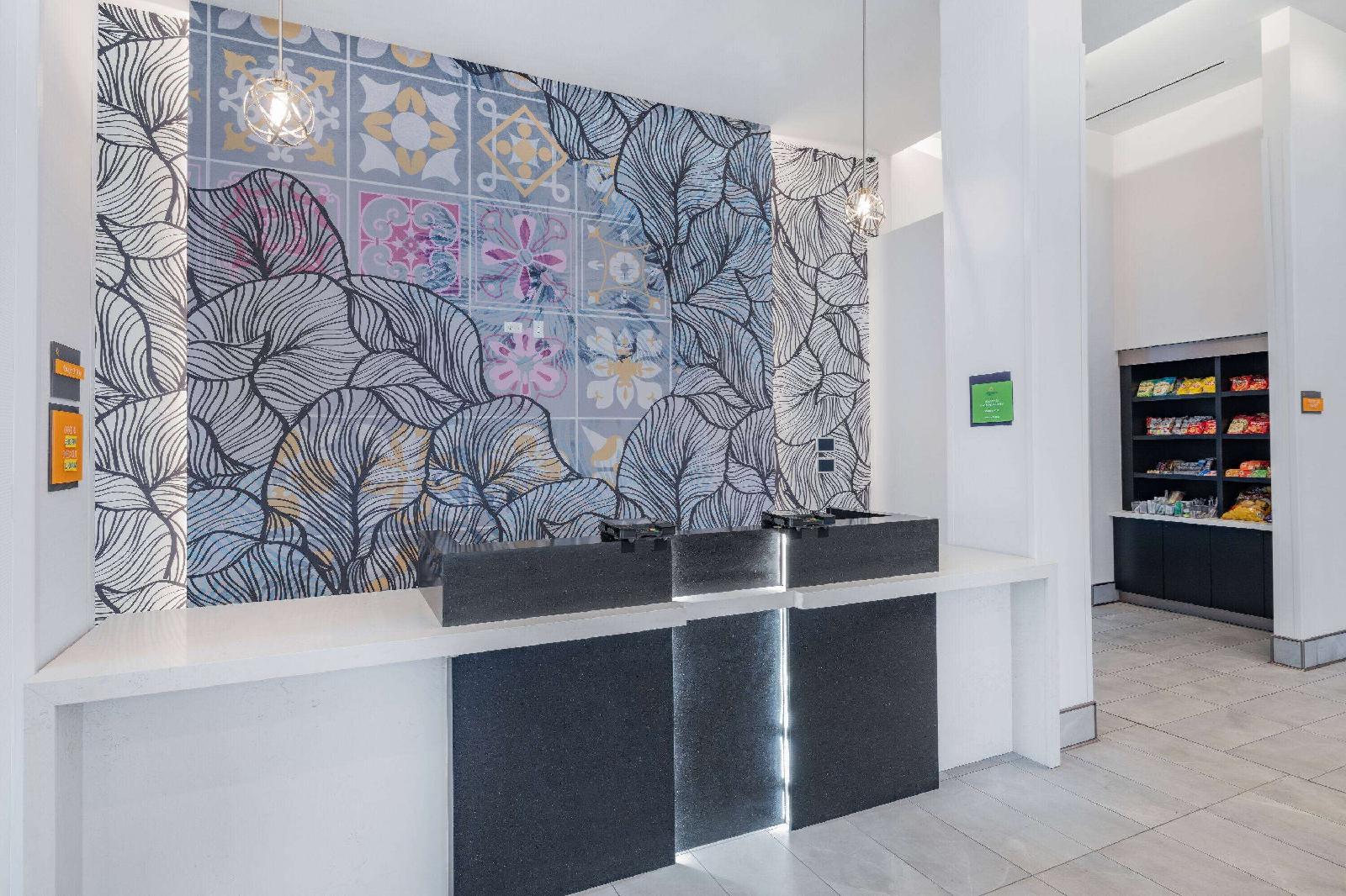 La Quinta Inn & Suites by Wyndham Chicago O'Hare-Rosemont