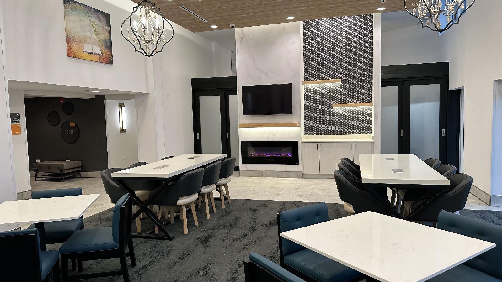 La Quinta Inn & Suites by Wyndham Chicago O'Hare-Rosemont