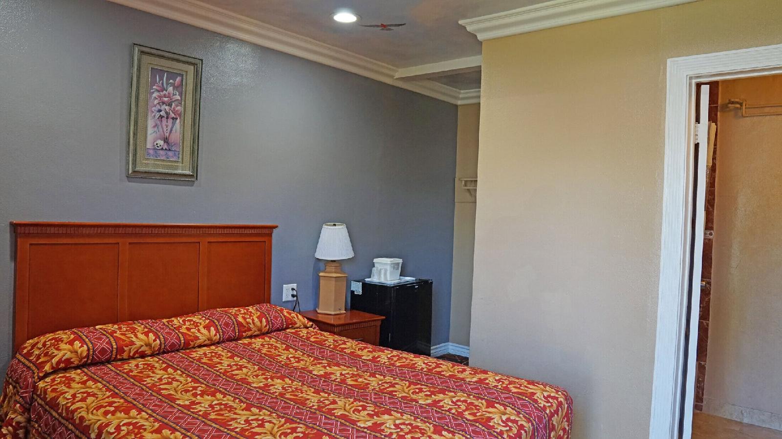 Budget Inn
