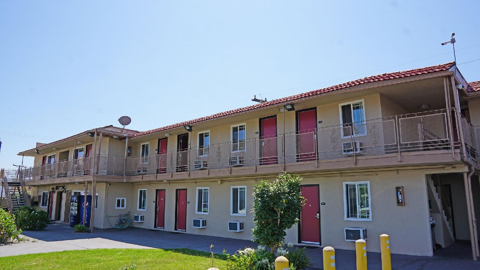 Budget Inn
