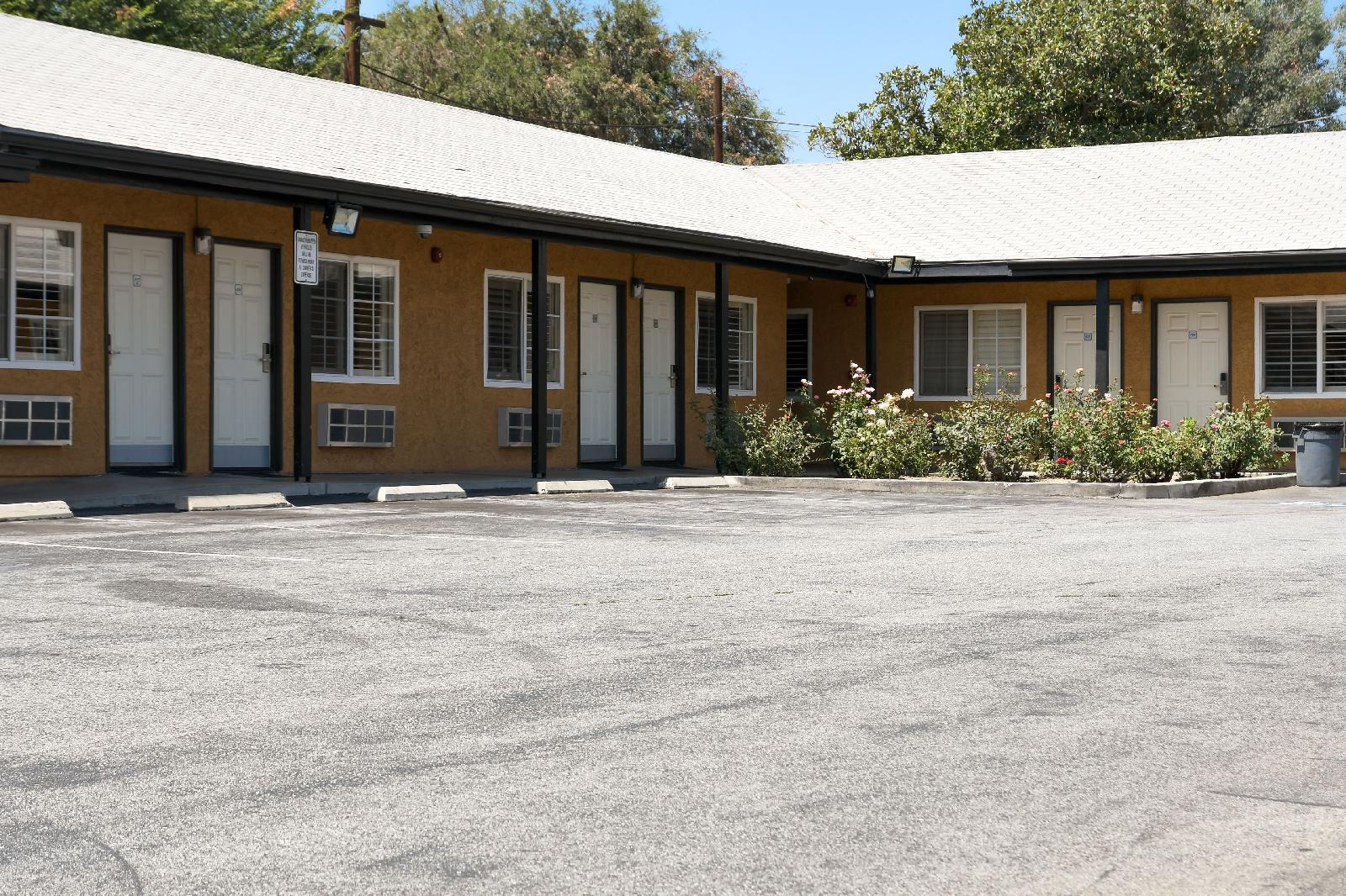 Covina Motel