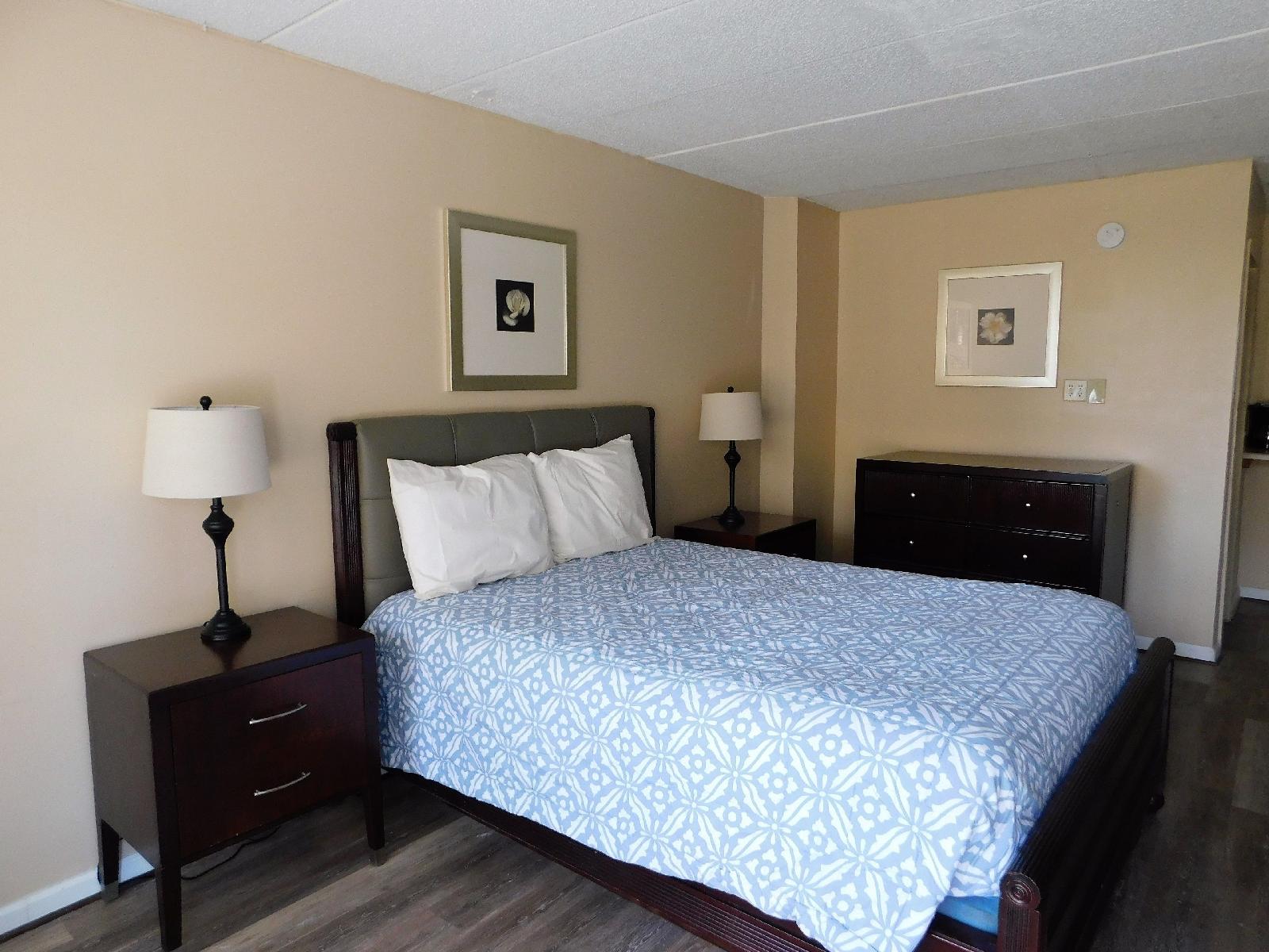 Apm Inn and Suites
