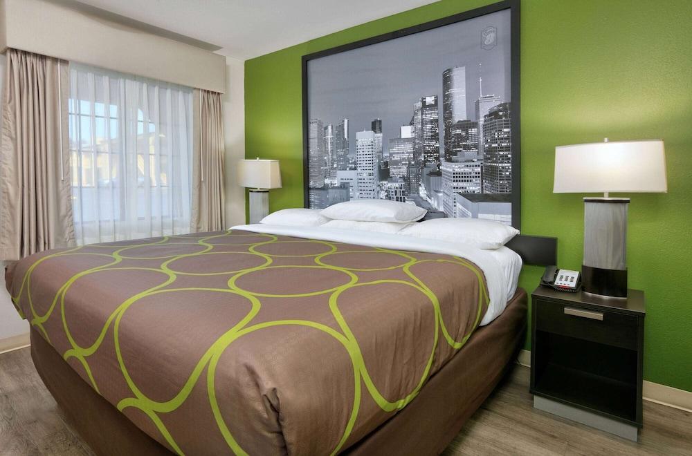 Econo Lodge Palestine