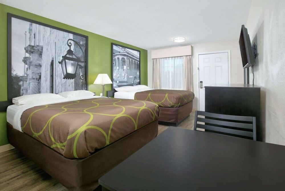 Econo Lodge Palestine