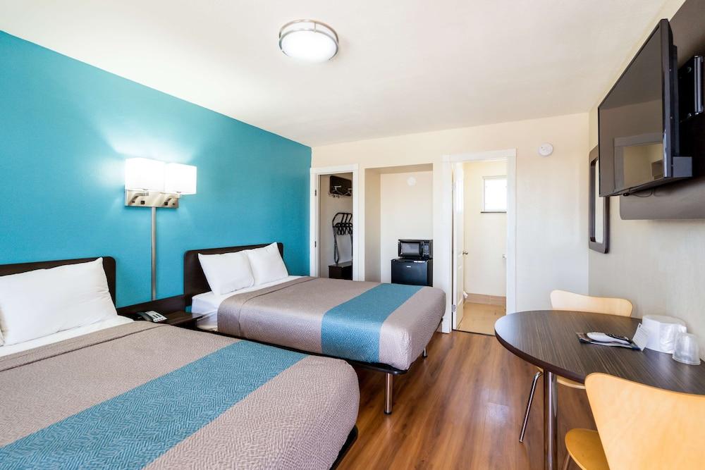 Motel 6 Odessa
