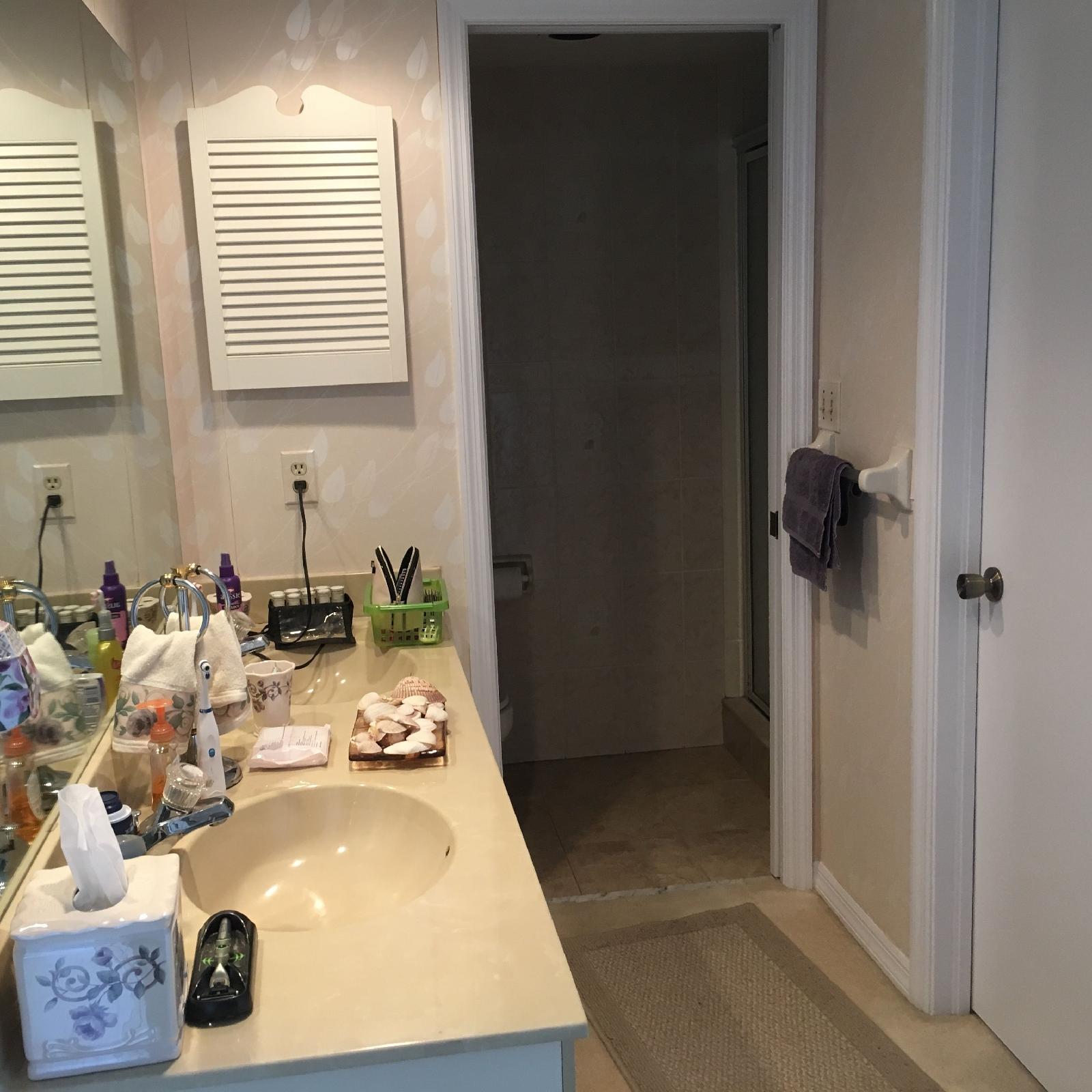 Eagle Cay Condominiums