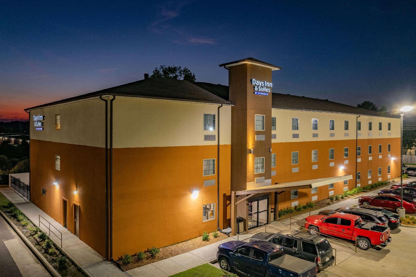 Days Inn & Suites by Wyndham Horn Lake Graceland Area