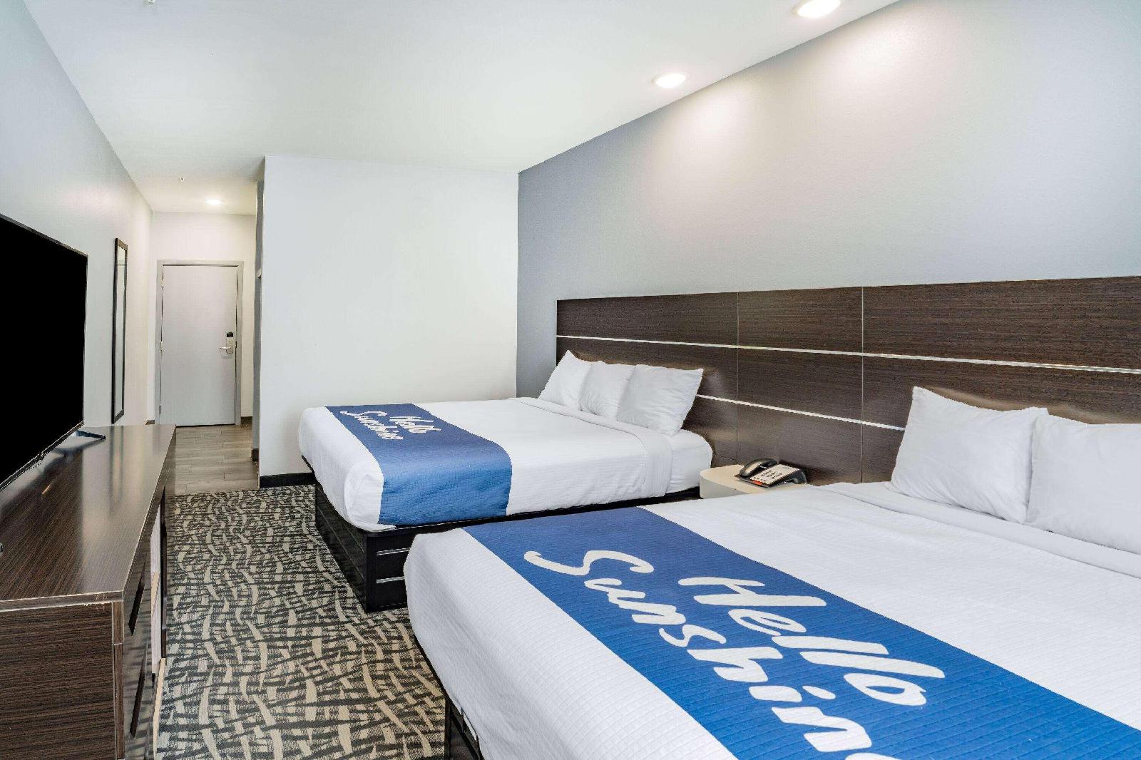 Days Inn & Suites by Wyndham Horn Lake Graceland Area