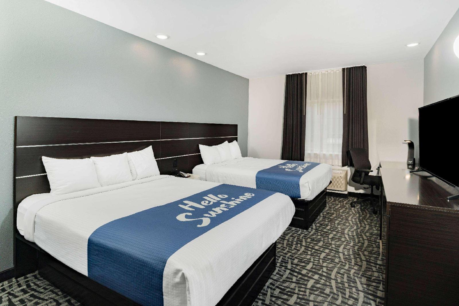 Days Inn & Suites by Wyndham Horn Lake Graceland Area