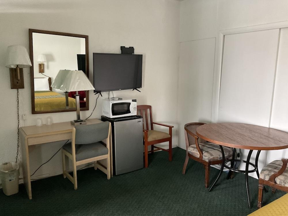 Kansan Motel
