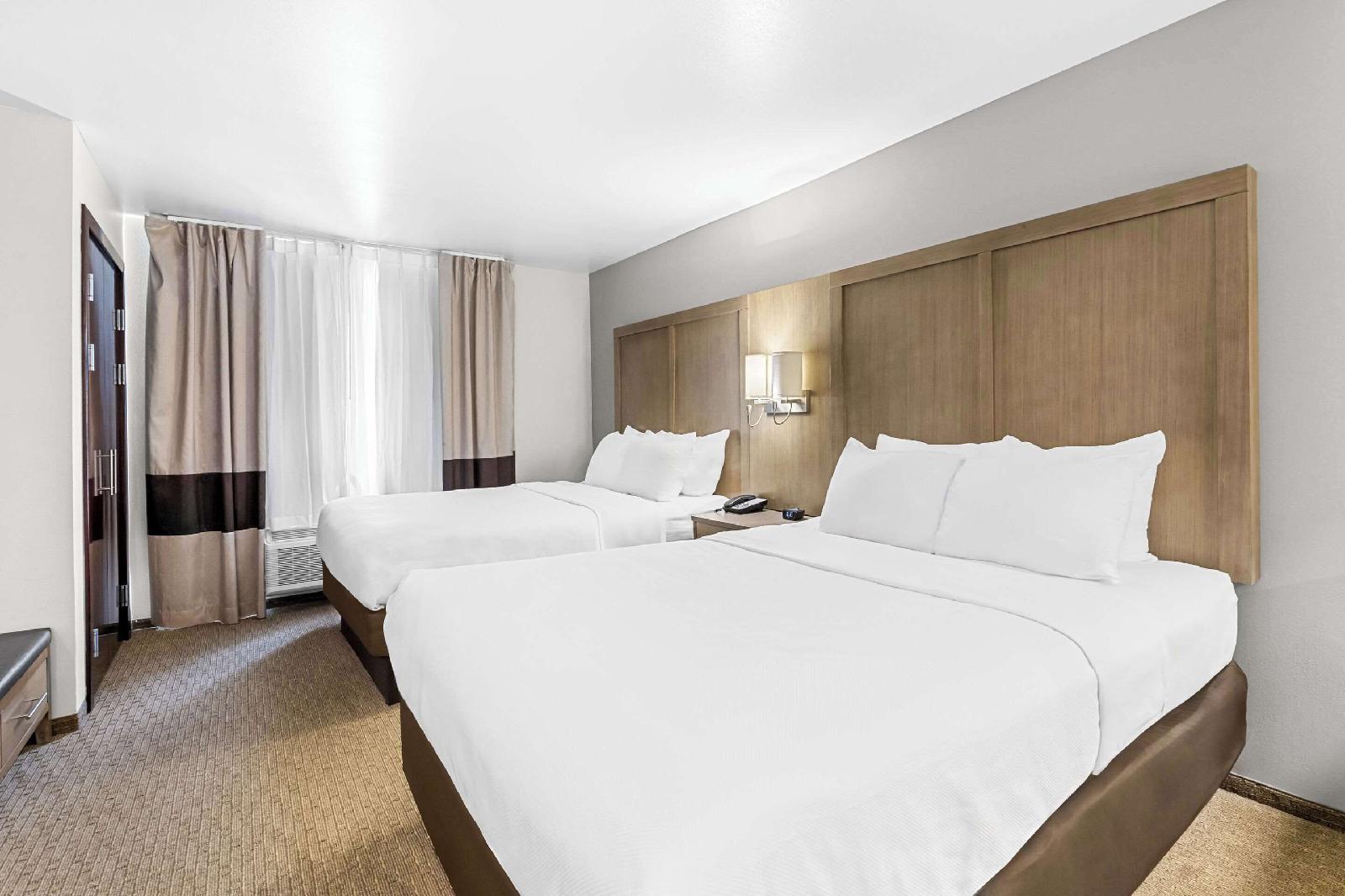 Comfort Suites