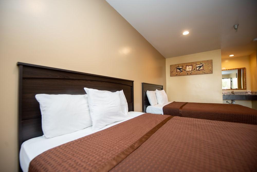 Casa Bella Inn Huntington Park