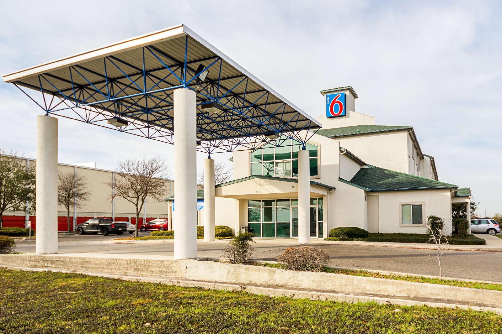 Motel 6 San Antonio Sea World North