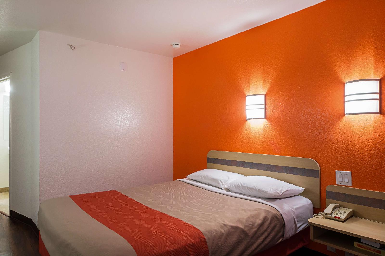 Motel 6 San Antonio Sea World North
