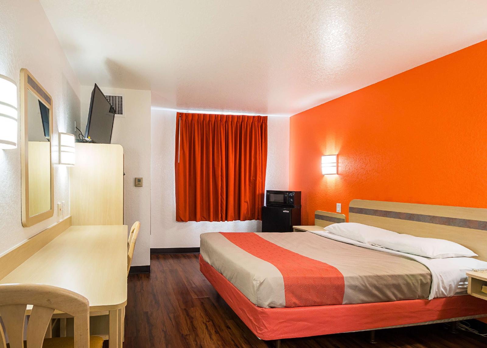 Motel 6 San Antonio Sea World North