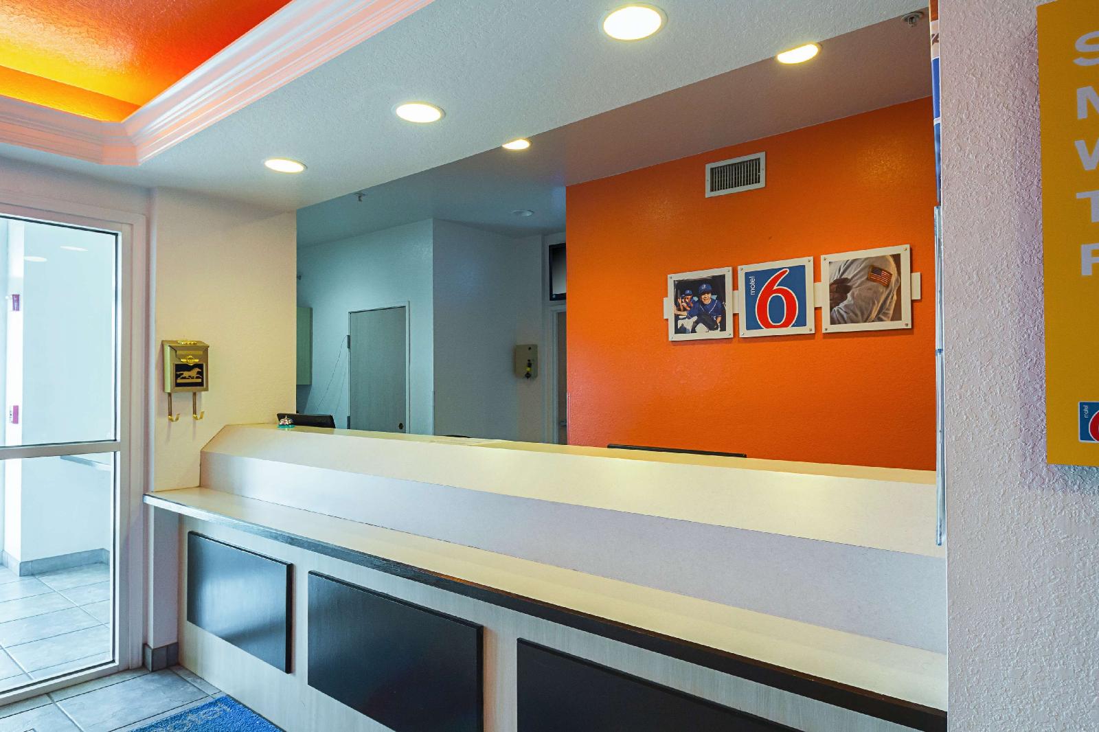 Motel 6 San Antonio Sea World North
