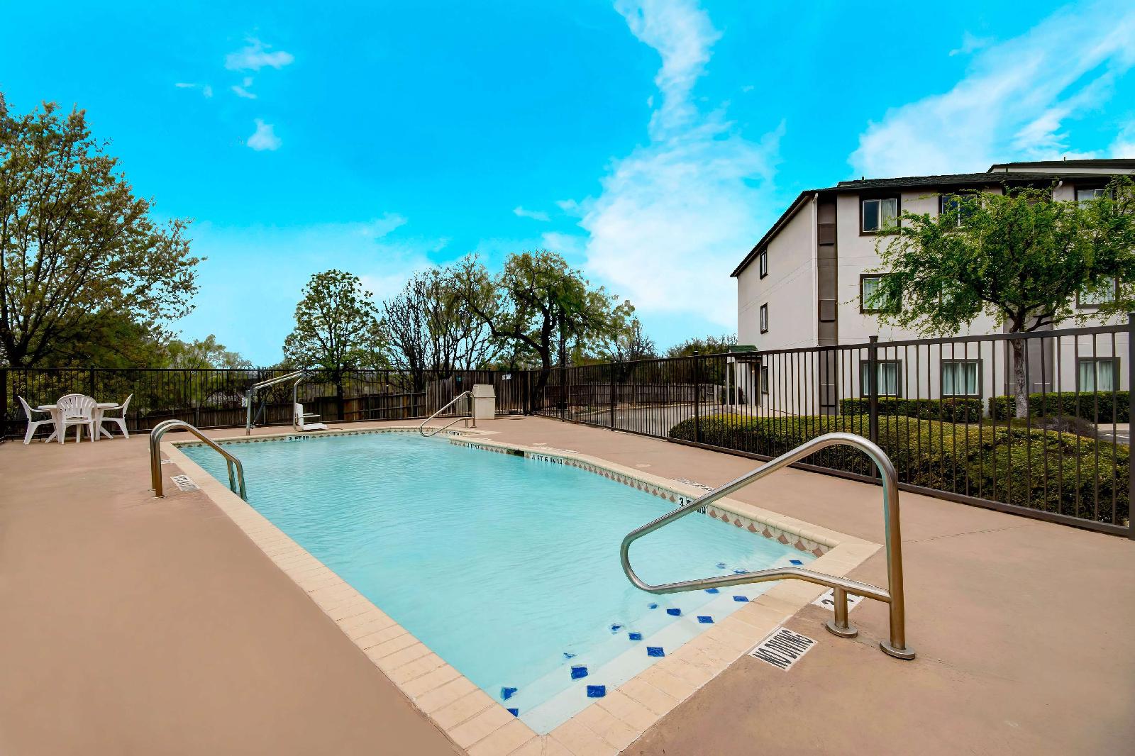 Motel 6 San Antonio Sea World North
