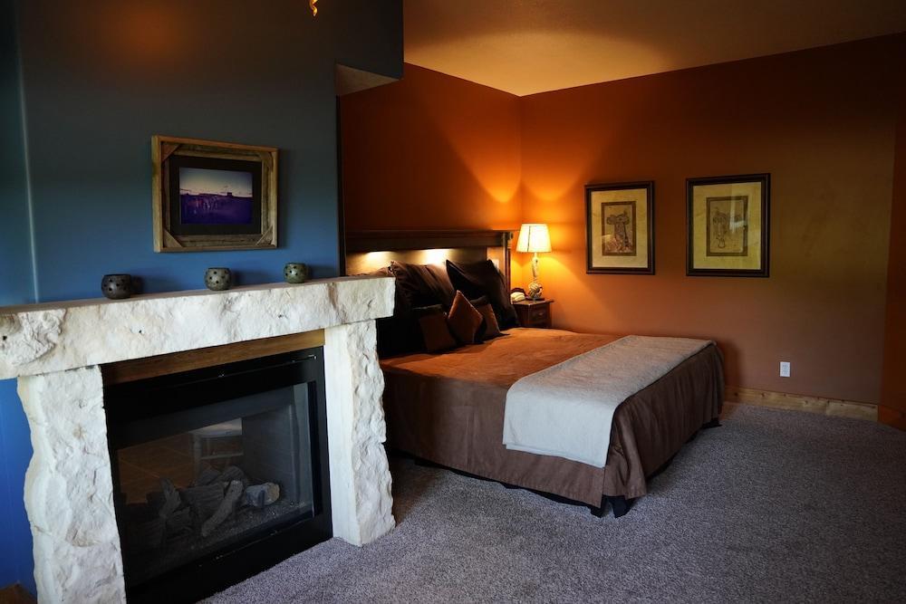 Circle S Ranch & Country Inn