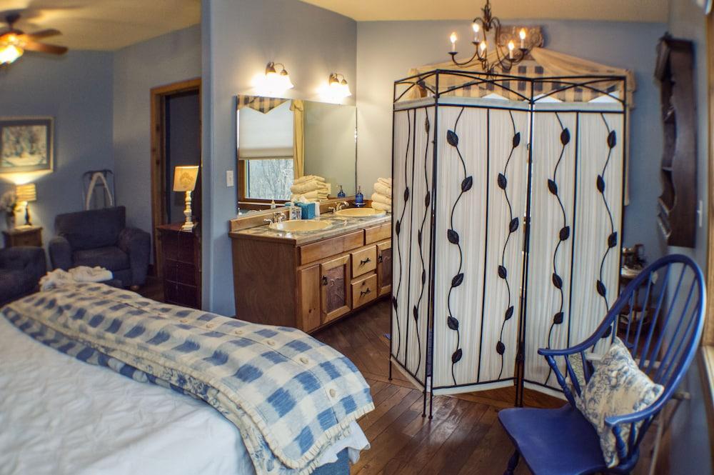Circle S Ranch & Country Inn