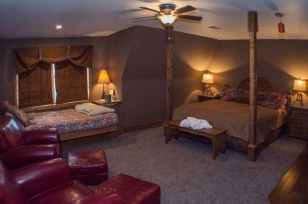 Circle S Ranch & Country Inn