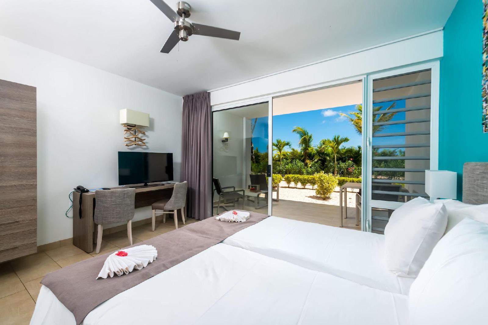 Delfins Beach Resort
