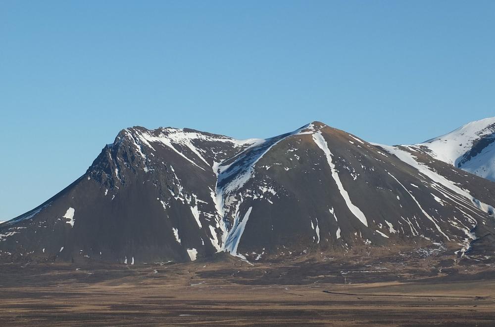 Guesthouse NeÐra-Vatnshorn