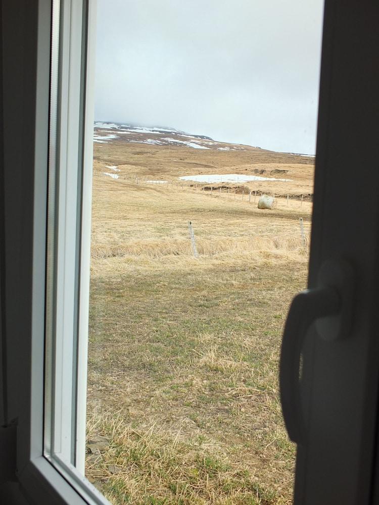 Guesthouse NeÐra-Vatnshorn