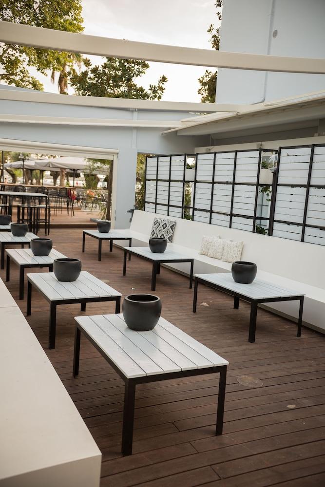 Panellinion Luxury Rooms