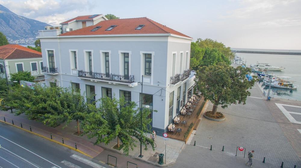 Panellinion Luxury Rooms
