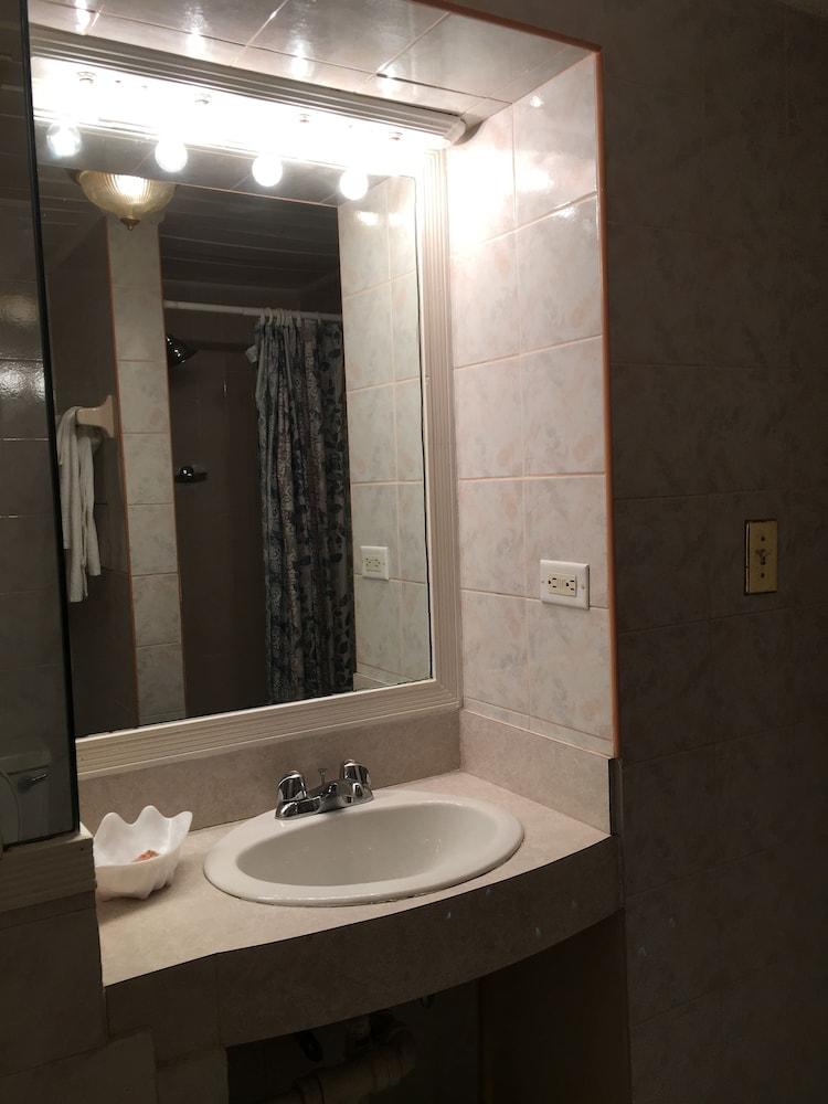 Club Landor Resort