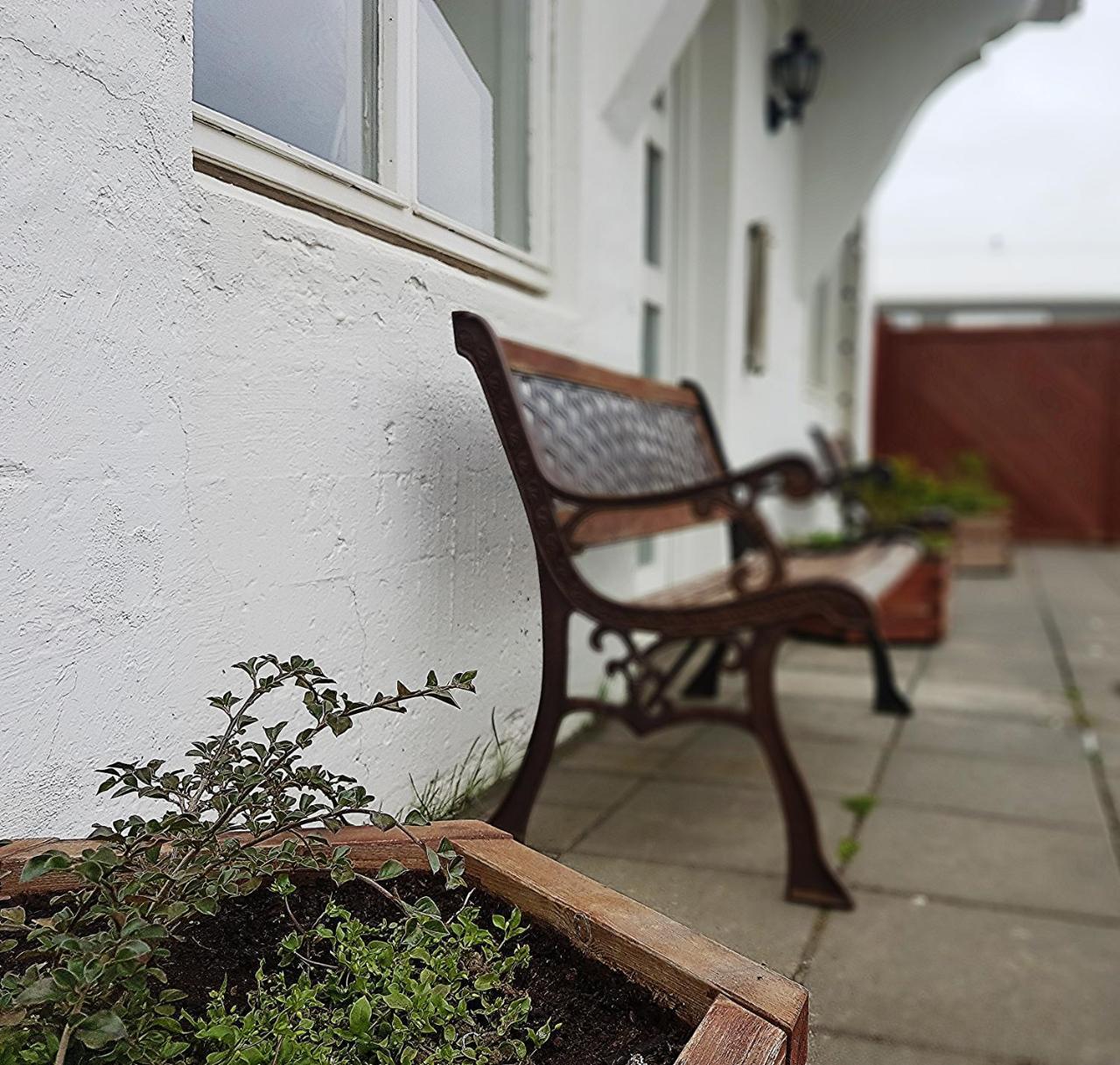 Mikligarður Guesthouse