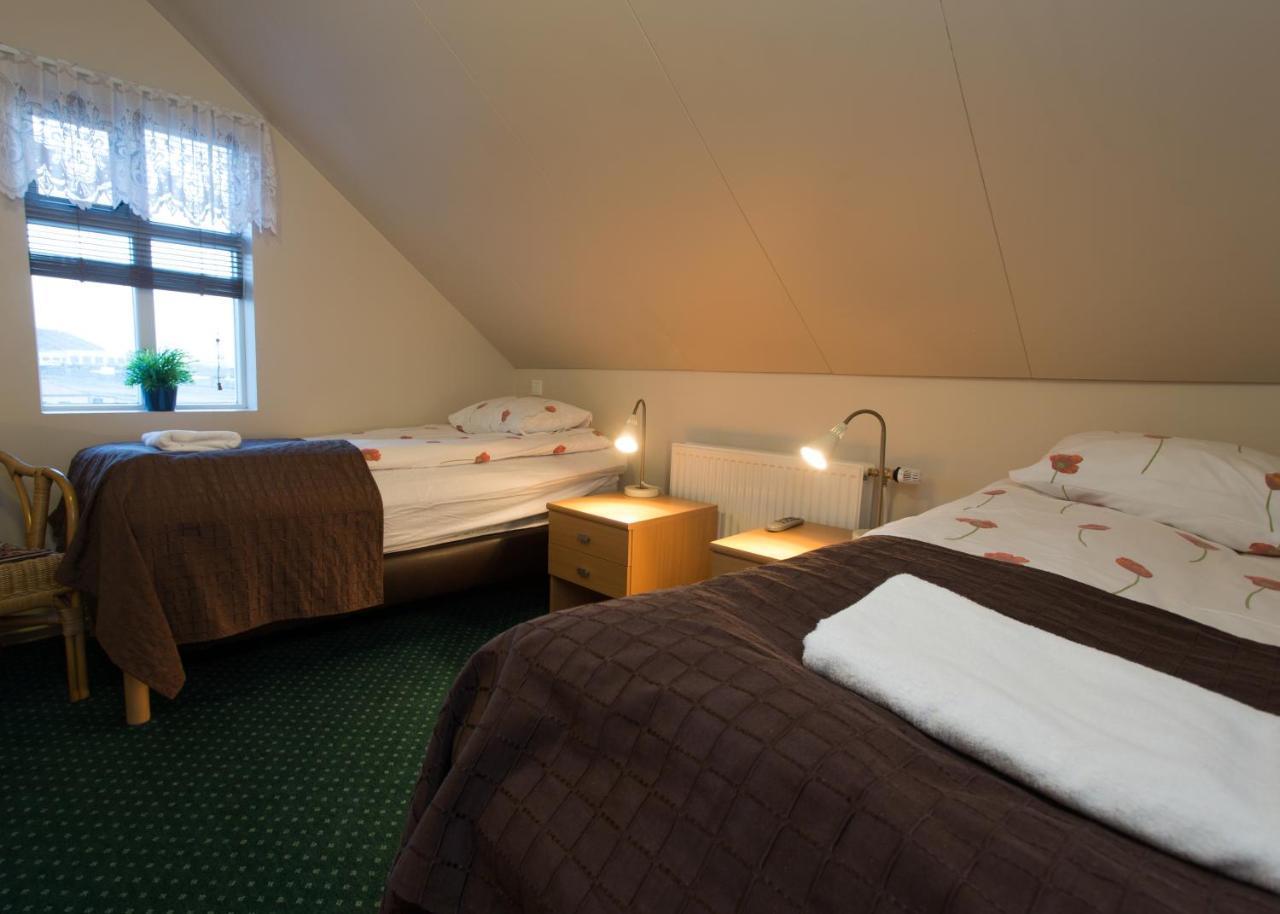 Mikligarður Guesthouse