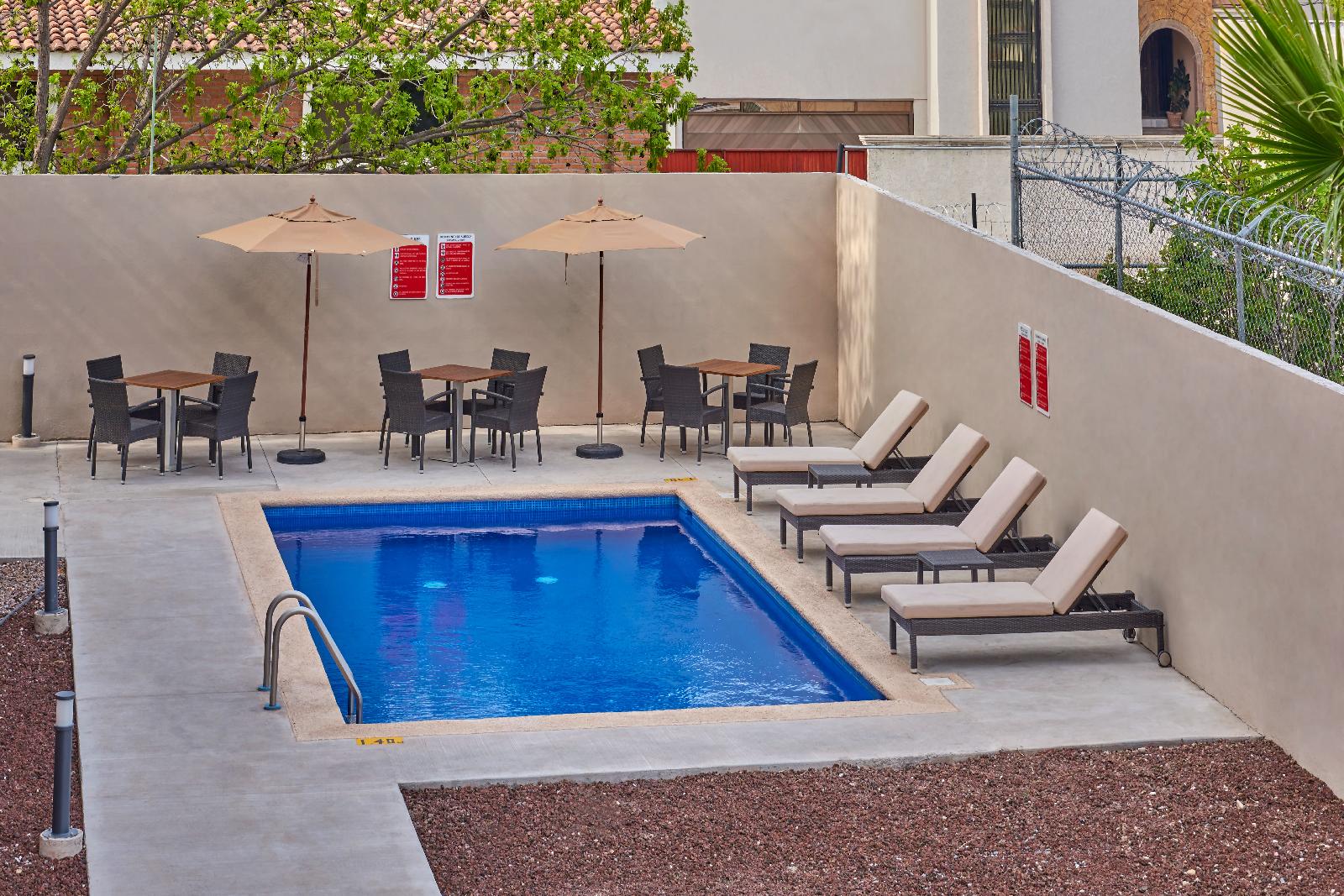Hotel Extended Suites Celaya Galerias