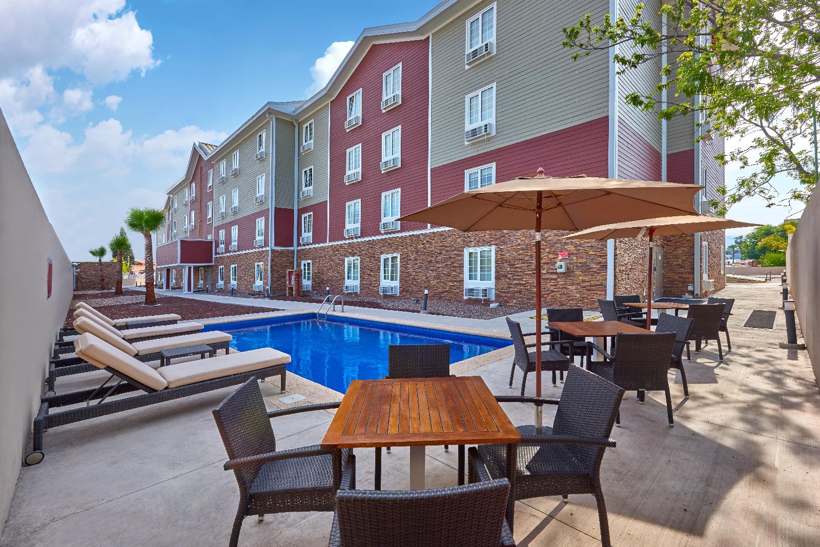 Hotel Extended Suites Celaya Galerias