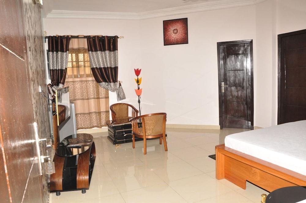 Diamond Hotel