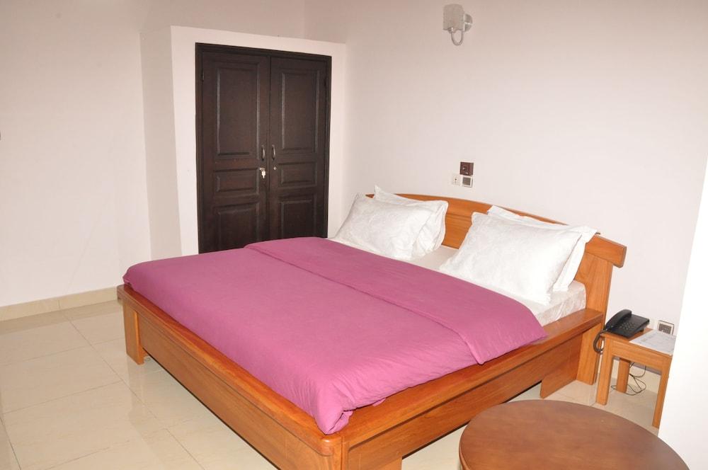 Diamond Hotel