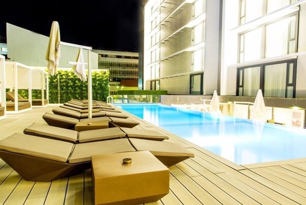 Grand Plaza Hotel