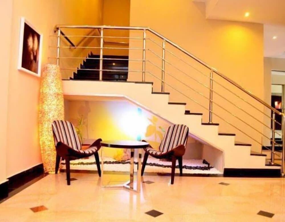 Hotel Seasons And Spa
