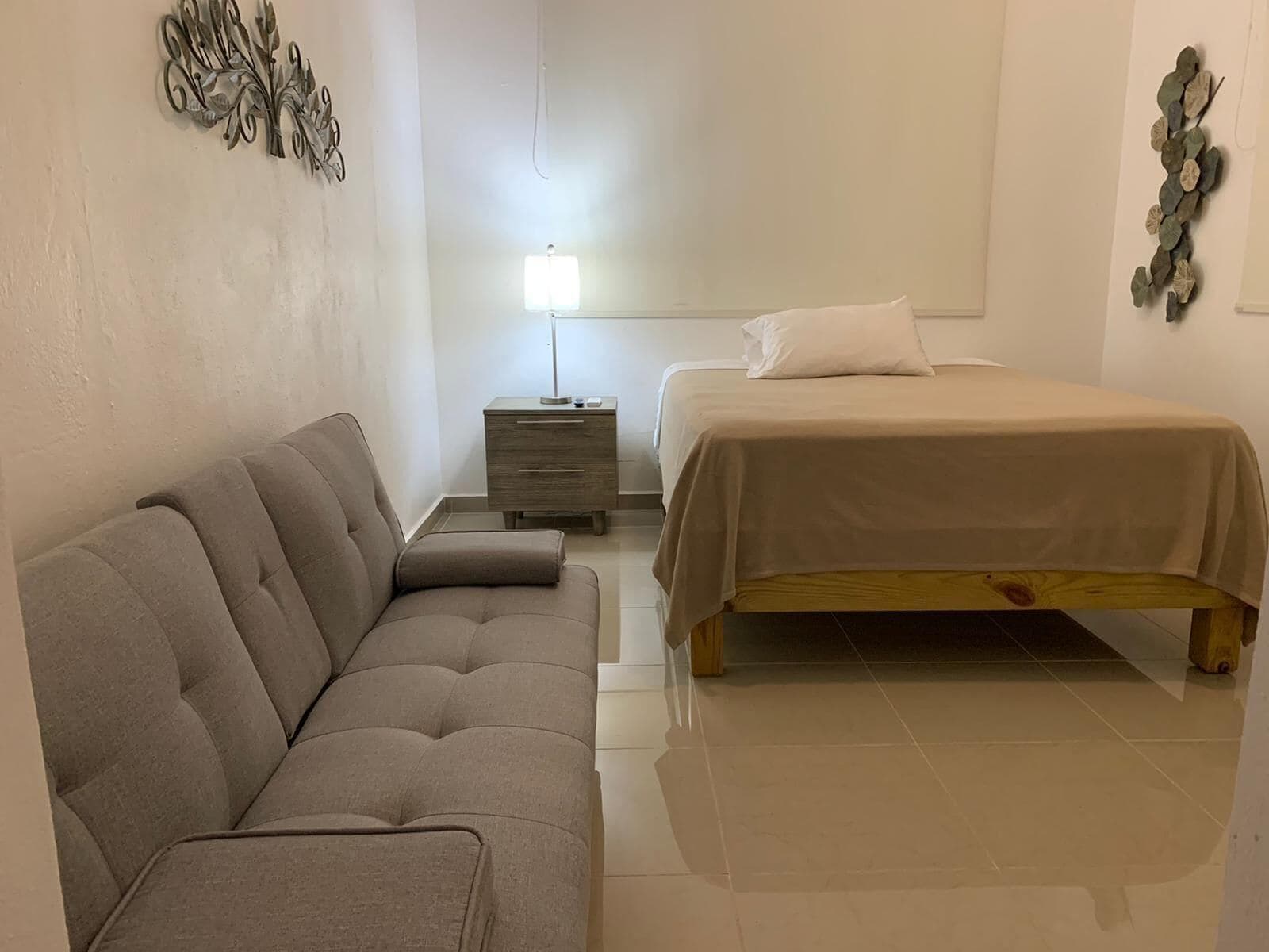 Hm Suites