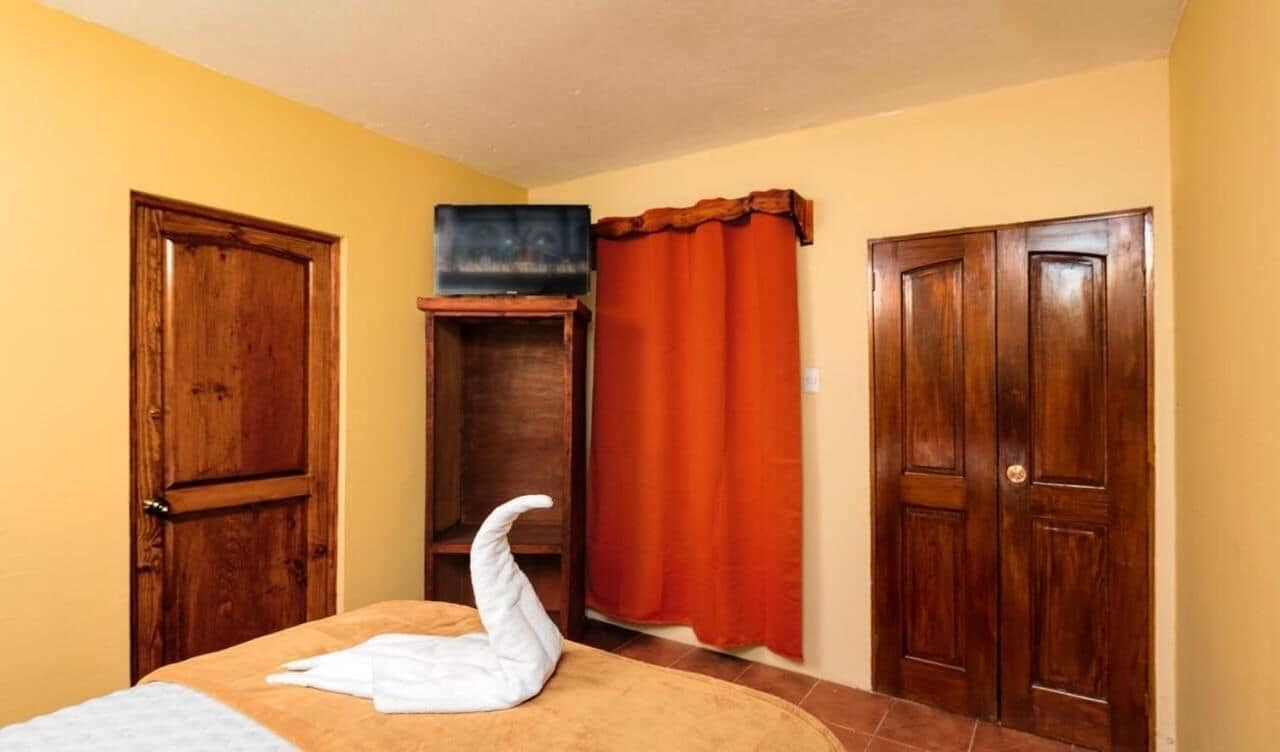 Hotel Uxlanik