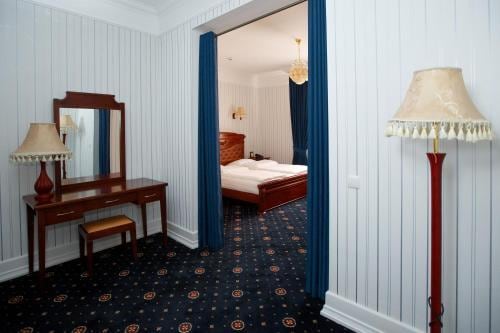 Hotel Aristocrat