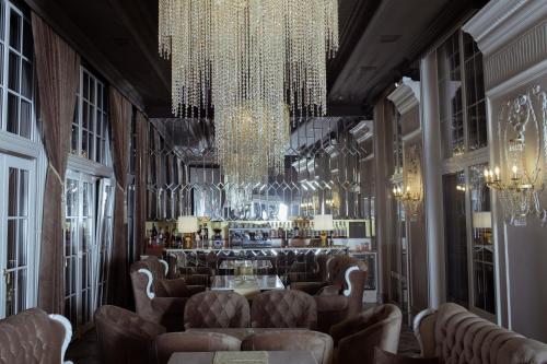 Hotel Aristocrat