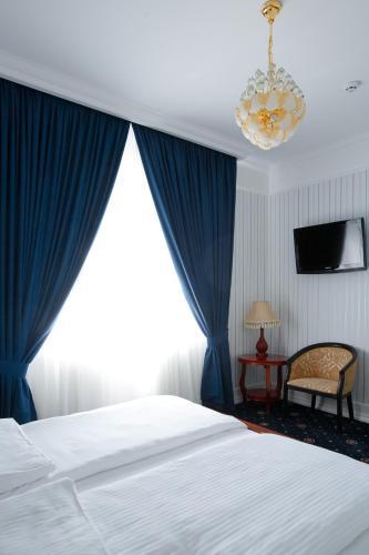 Hotel Aristocrat
