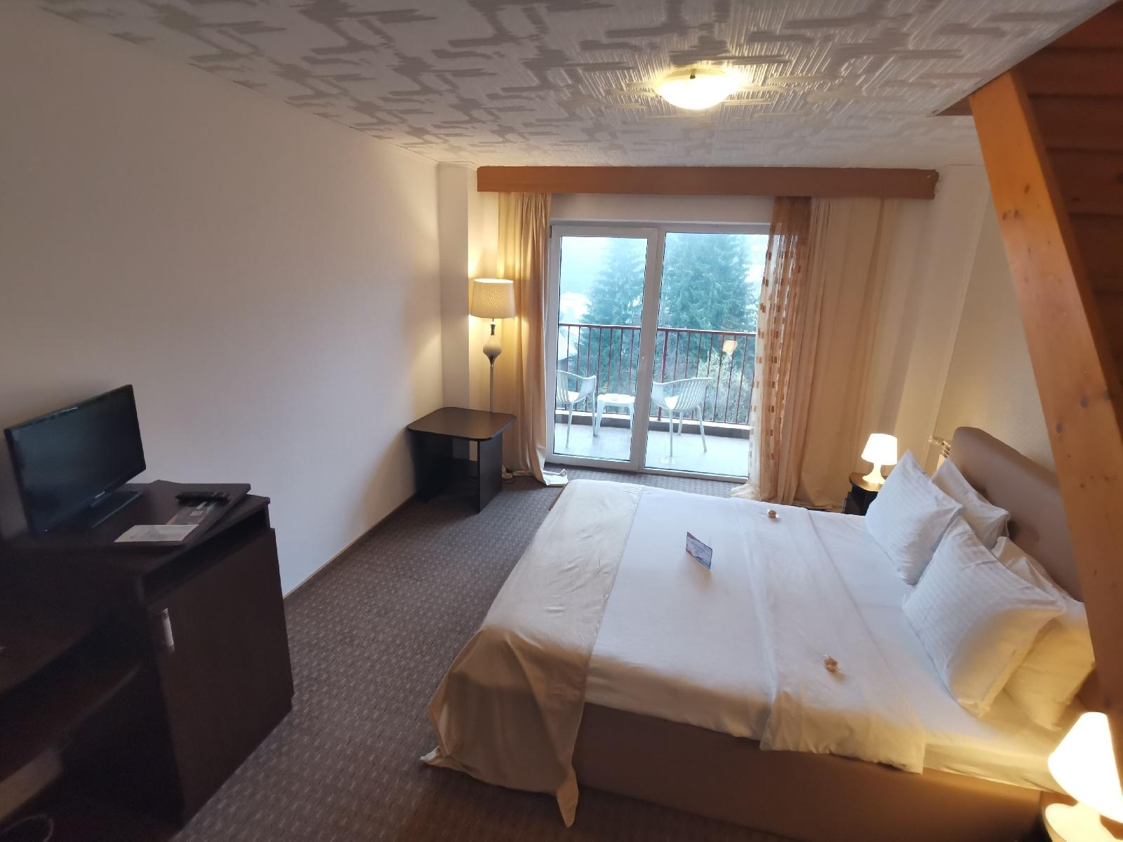 Atrium Mountain View Predeal