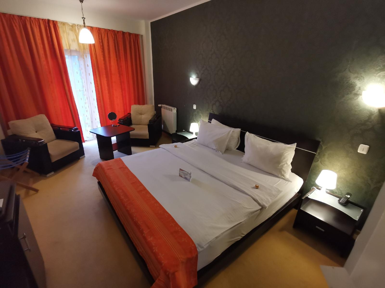 Atrium Mountain View Predeal