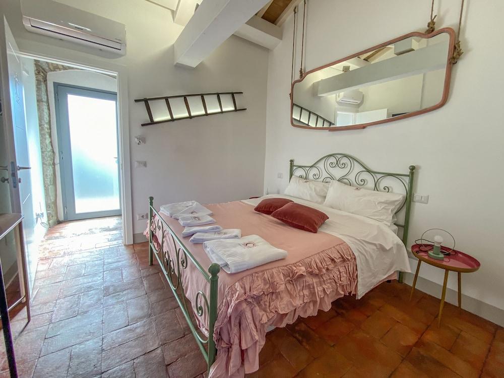Casale 1541
