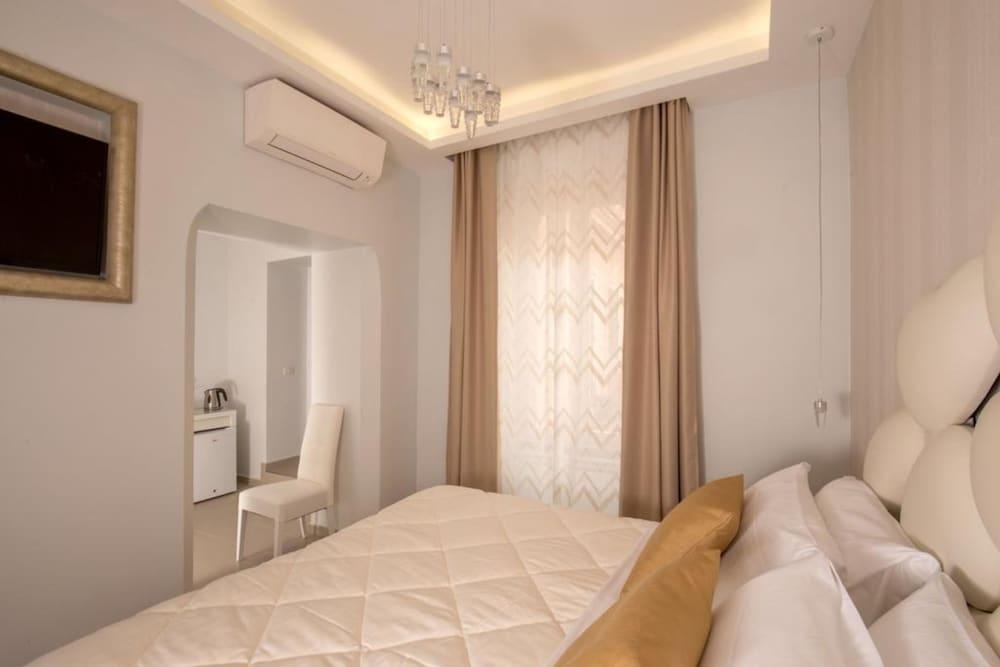 Borgognona Rooms