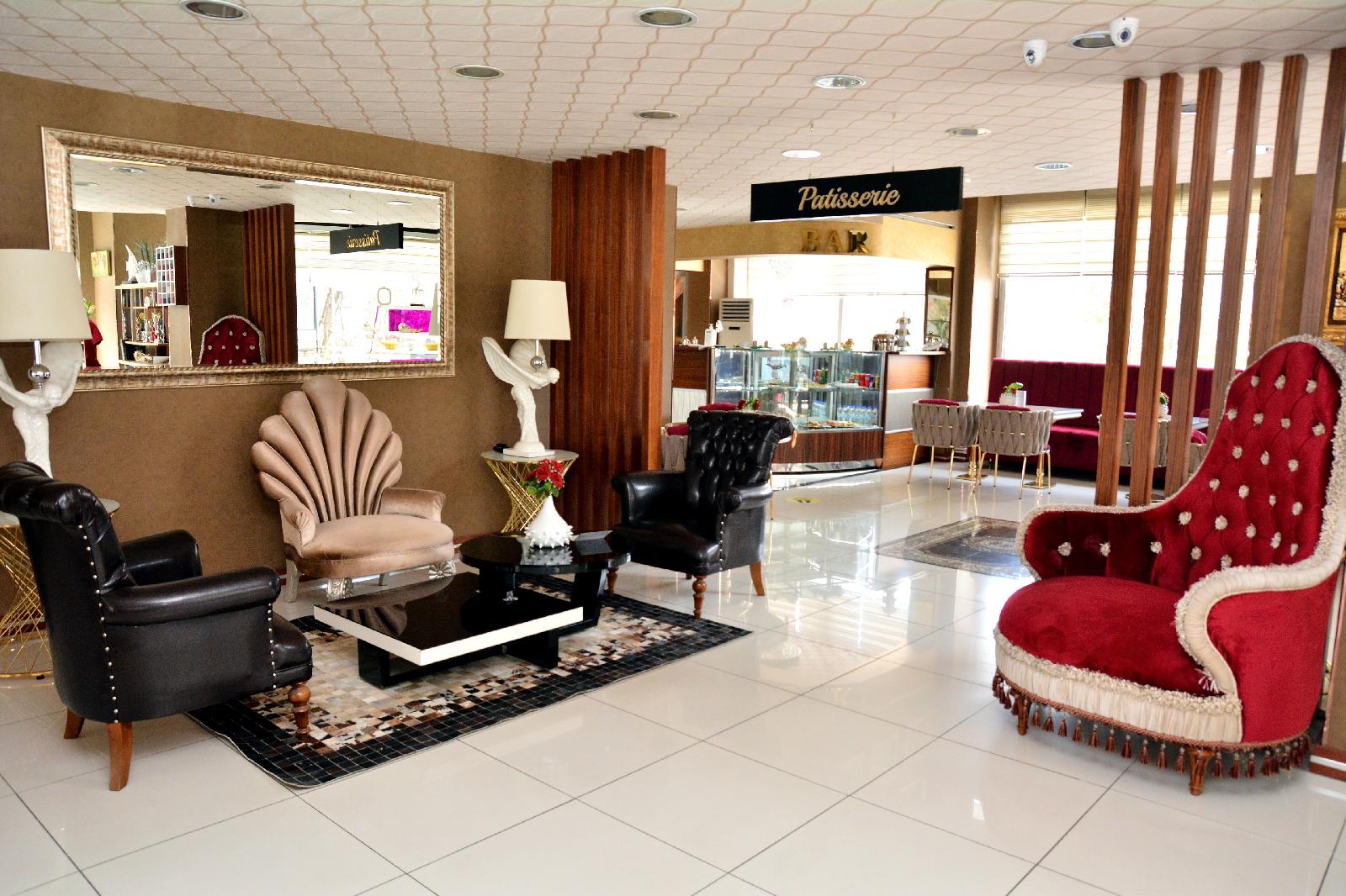 Business Grand Hotel